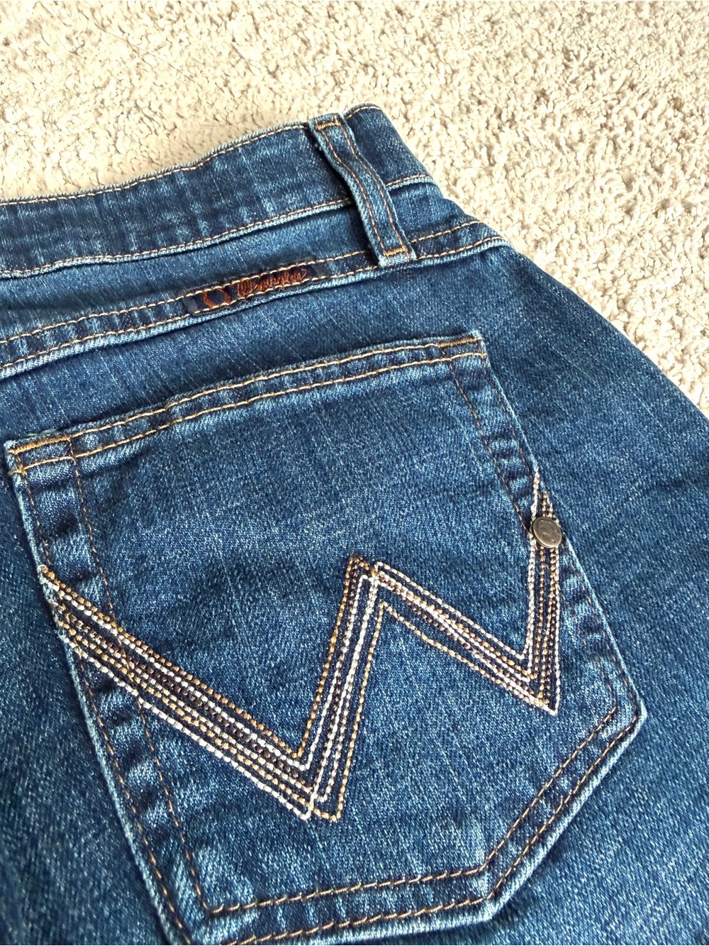 Women’s Wrangler Q Baby Riding Bootcut Jeans Size 7 8 x 32 W pocket western - Picture 2 of 8